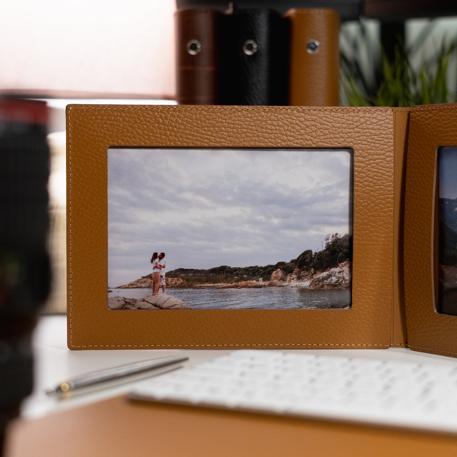 Recycled Leather Foldable Photo Frame: 4x6 Double Tabletop Display