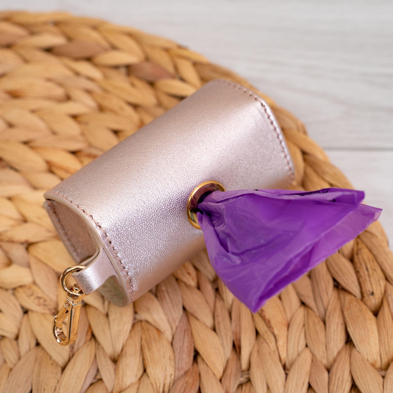 Dog Dispenser Bag Cherry Rose Pots - Bechiva